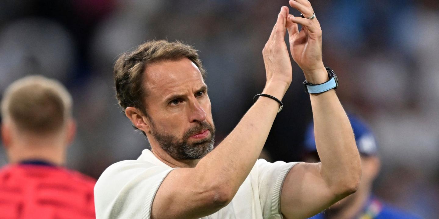 Gareth Southgate congratulating the team